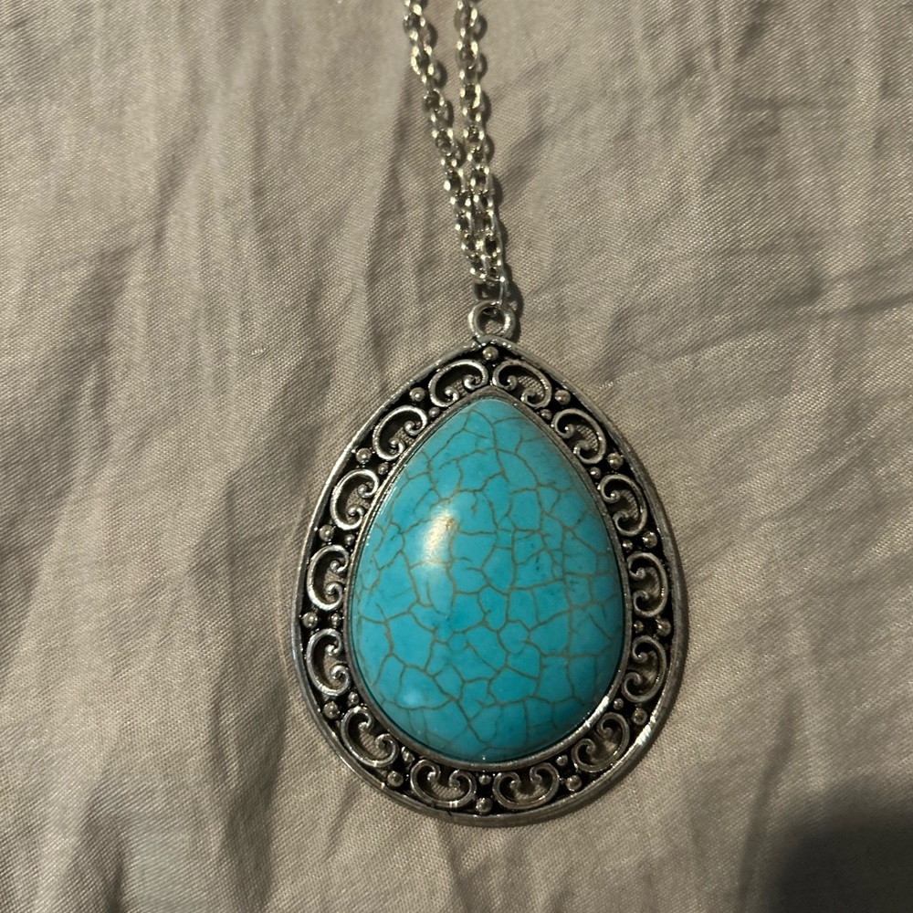 Long necklace